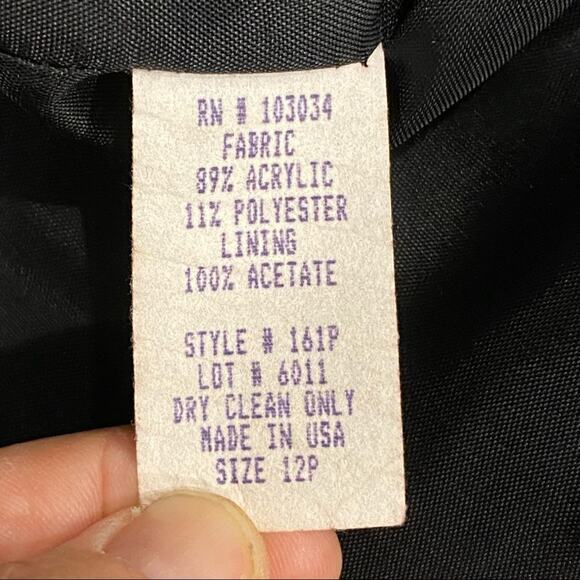 Giancarlo Ferrari Petite Deep Red Women’s Fuzzy Marled Vintage Jacket - Picture 9 of 9